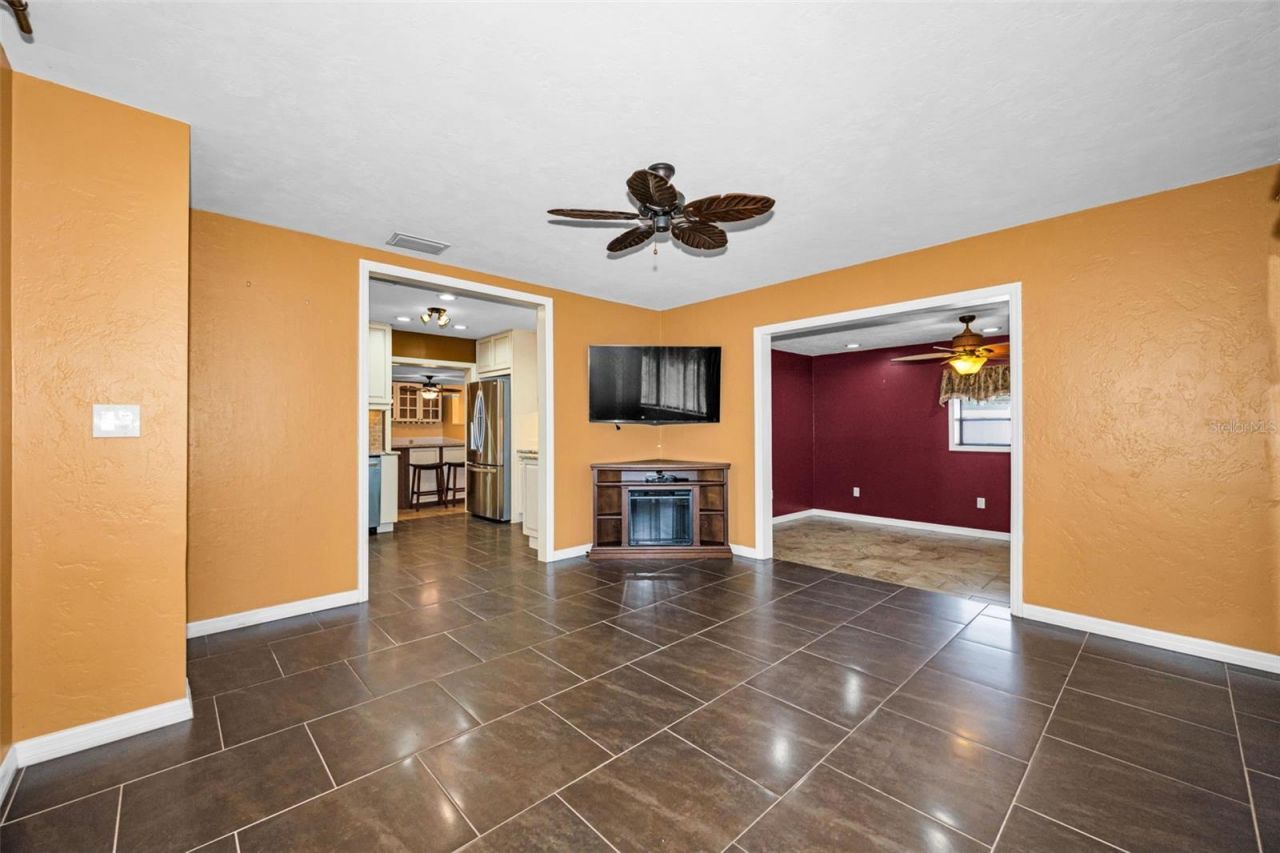 6701 Orchard Drive N, Saint Petersburg, FL 33702 Photo