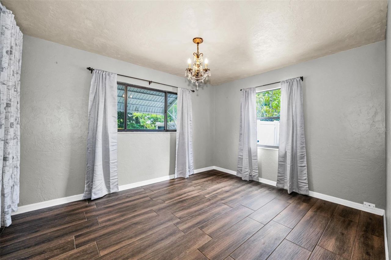 6701 Orchard Drive N, Saint Petersburg, FL 33702 Photo