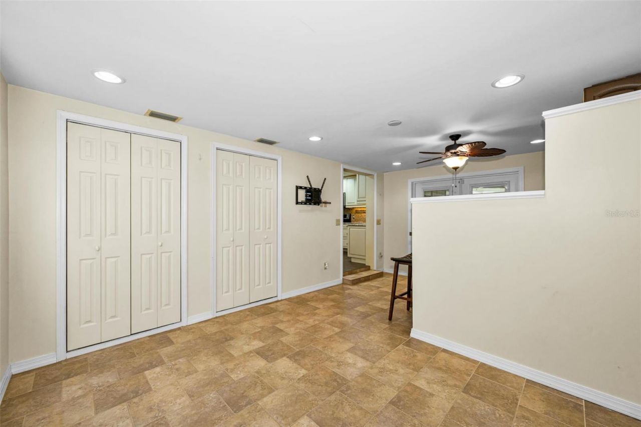6701 Orchard Drive N, Saint Petersburg, FL 33702 Photo