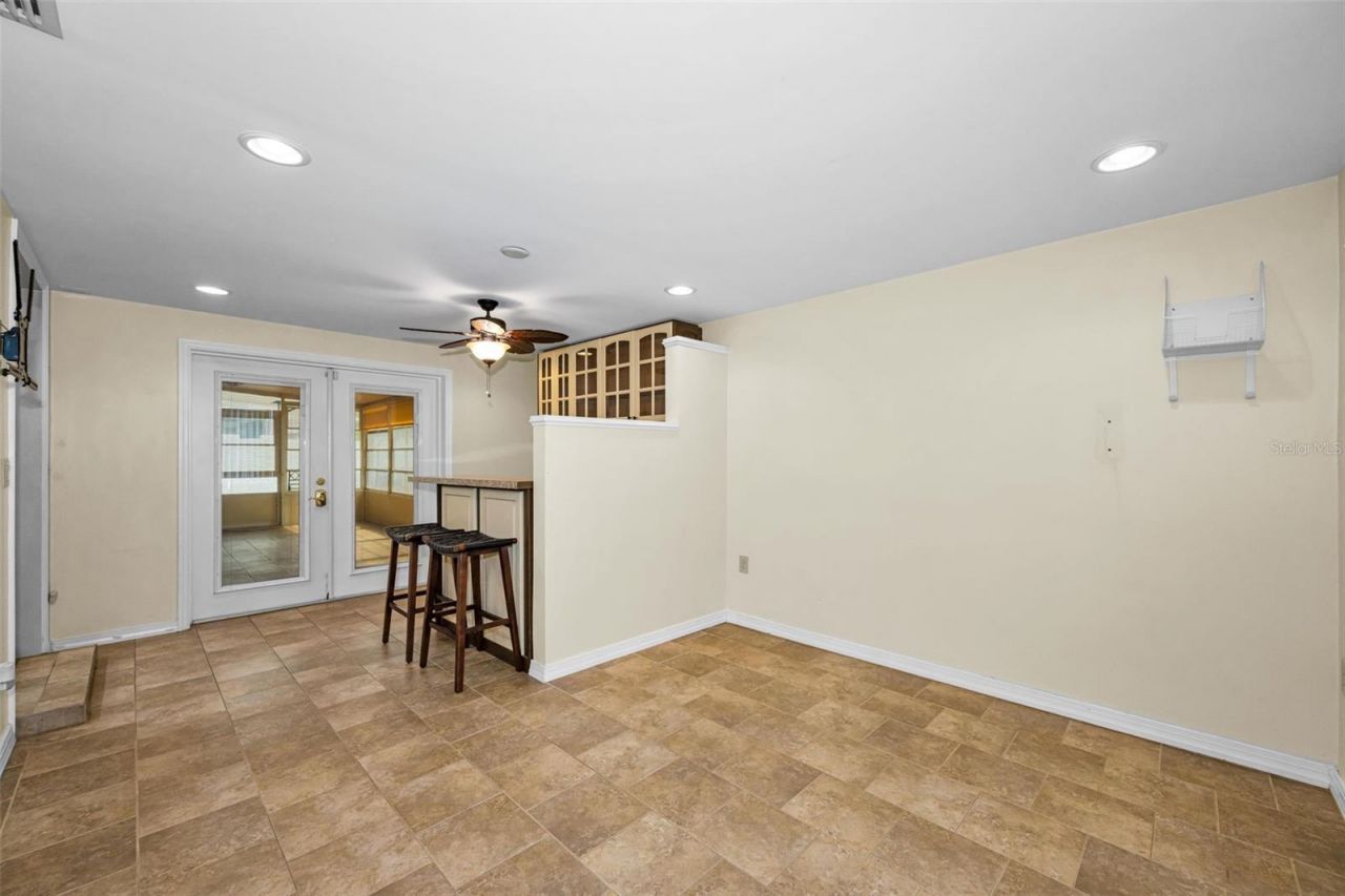 6701 Orchard Drive N, Saint Petersburg, FL 33702 Photo
