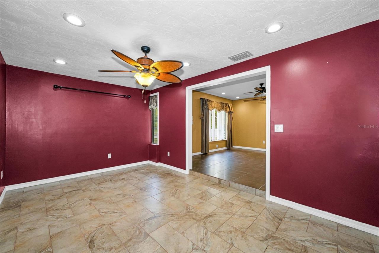 6701 Orchard Drive N, Saint Petersburg, FL 33702 Photo