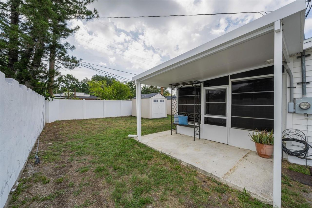 6701 Orchard Drive N, Saint Petersburg, FL 33702 Photo