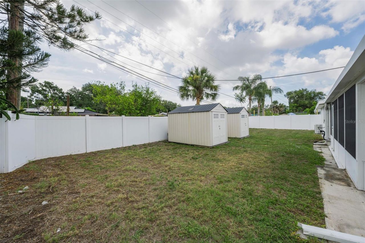 6701 Orchard Drive N, Saint Petersburg, FL 33702 Photo