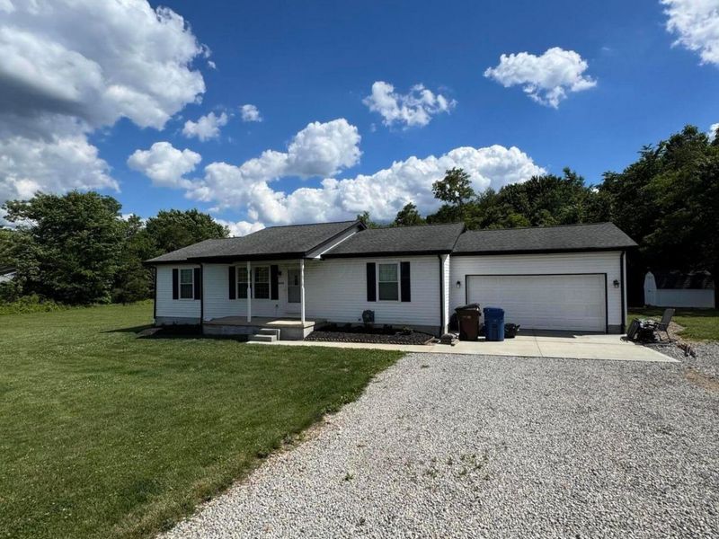 18750 Griffith Road, Logan, OH 43138 Photo 1