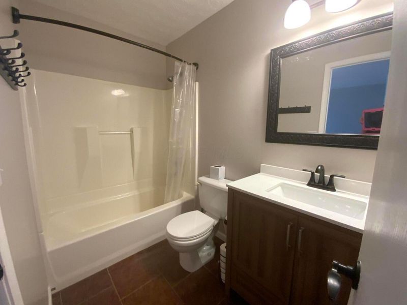 18750 Griffith Road, Logan, OH 43138 Photo 9
