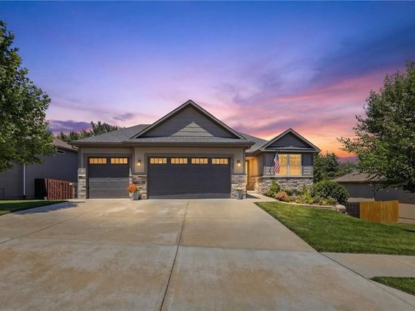 34486 W 84th Terrace, De Soto, KS 66018