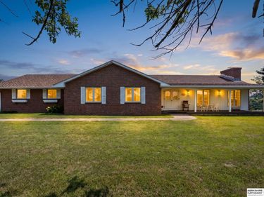 4472 County Road P43, Fort Calhoun, NE 68023