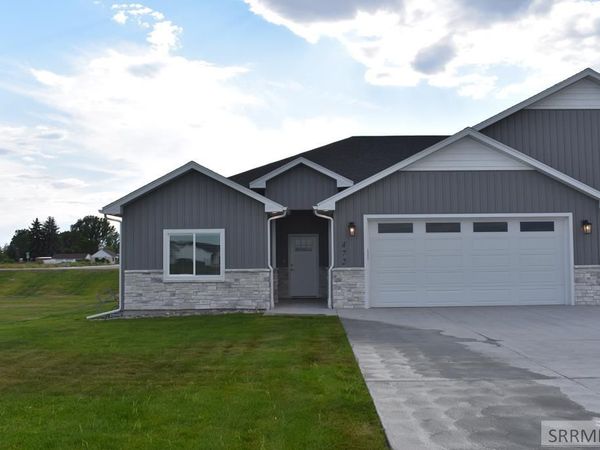 472 Zions St, SHELLEY, ID 83274
