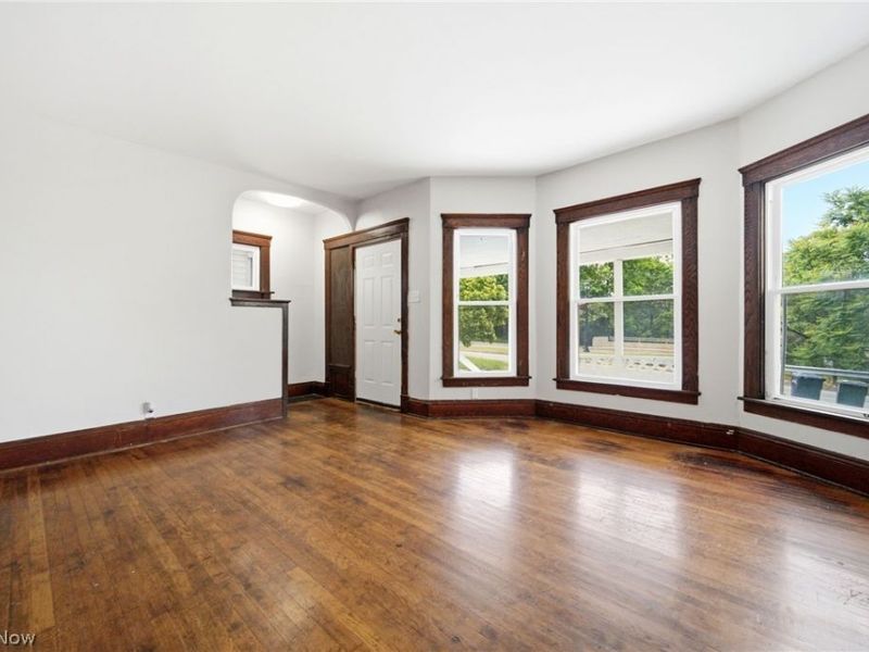 433 3rd Street, Elyria, OH 44035 Photo 3