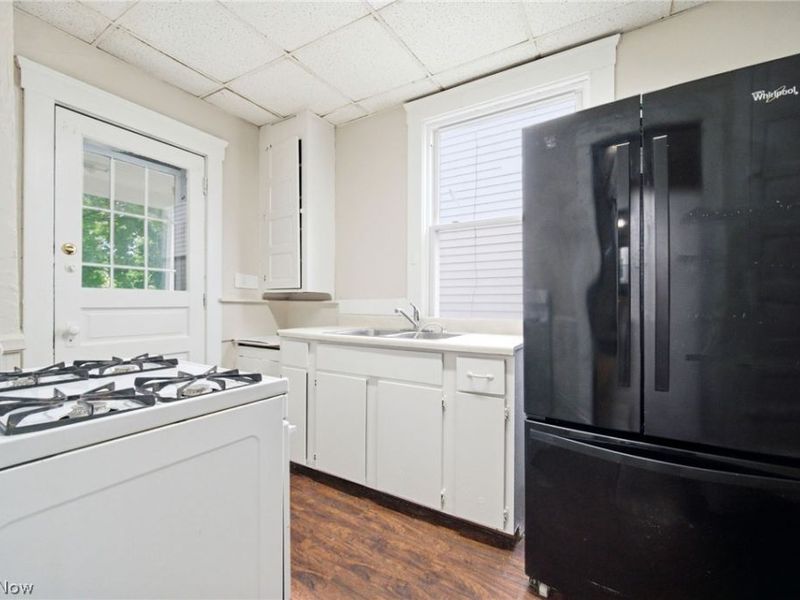 433 3rd Street, Elyria, OH 44035 Photo 8