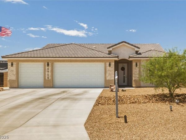 6950 Sandpebble Street , Pahrump, NV 89061