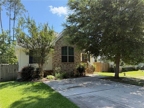 30058 EAST Street , Lacombe, LA 70445