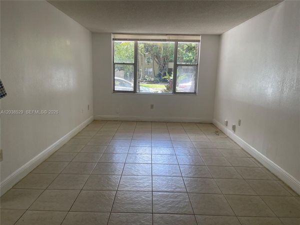 1805 Sans Souci Blvd, Unit 113, North Miami, FL 33181