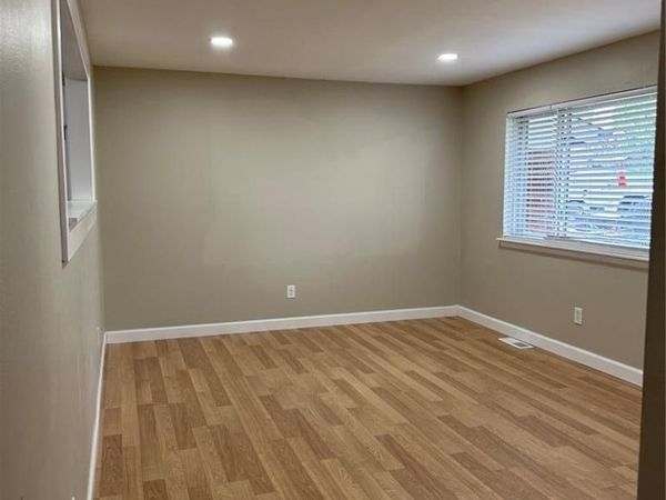 7230 Howdershell Road , Hazelwood, MO 63042