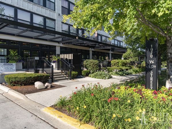 1070 W 15th Street , Unit 203, Chicago, IL 60608