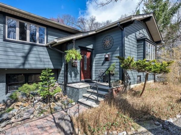 87 Buena Vista Dr, Ringwood, NJ 07456