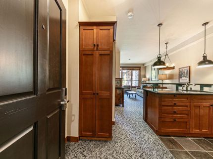 1750 Village East Road, Olympic Valley, CA 96146 Photo