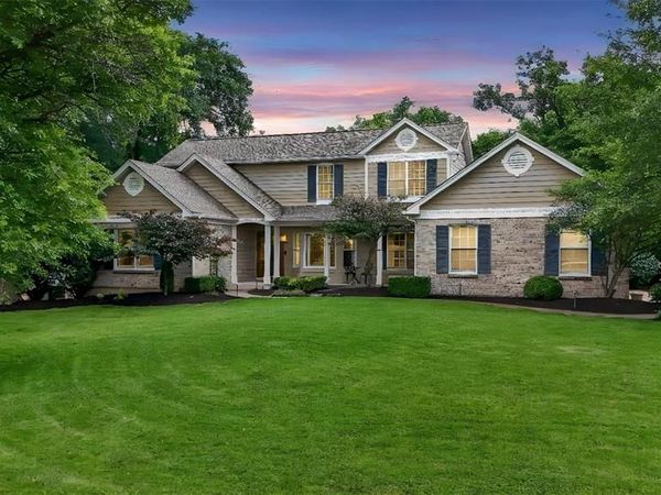 1350 Conway Oaks Drive , Chesterfield, MO 63017