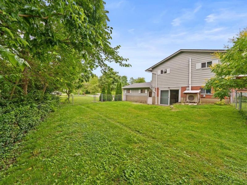 9495 Eastbrook Drive, West Chester, OH 45069 Photo 16