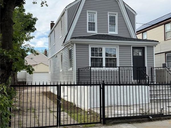 164-21 109 Road, Jamaica, NY 11433