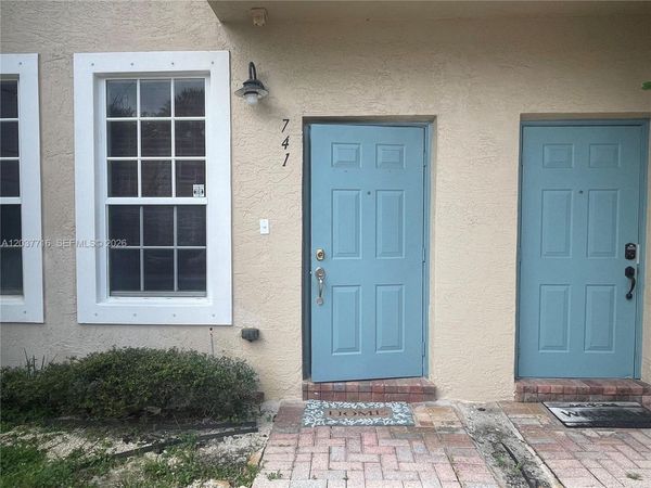 741 NW 42nd Ave , Plantation, FL 33317