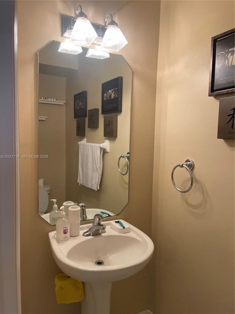 741 NW 42nd Ave , Plantation, FL 33317 Photo