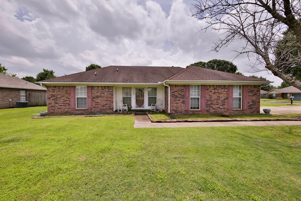 236 Amy Circle Marion, AR 72364