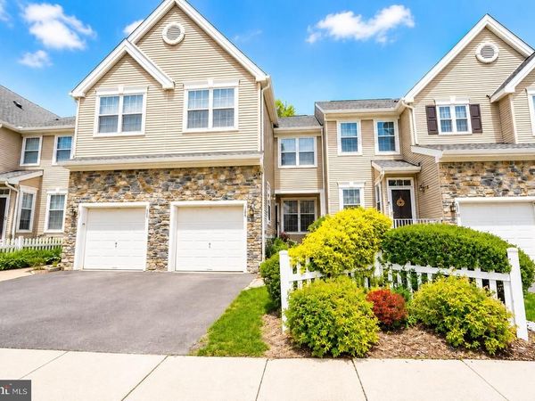 704 DAHLIA CIRCLE, DAYTON, NJ 08810