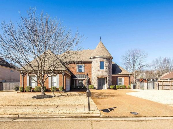 2339 MEVERETT LN, Cordova, TN 38016