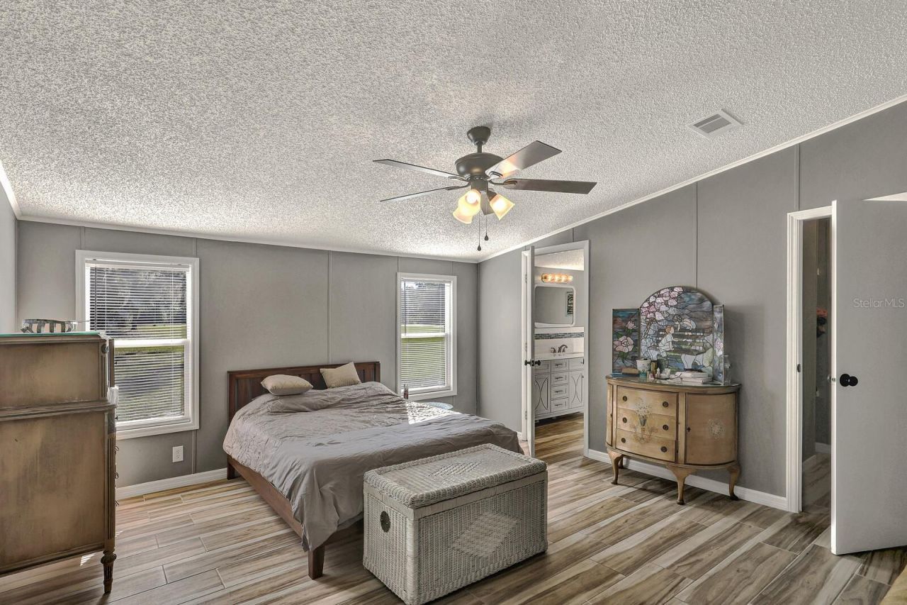 141 Woods Road , San Mateo, FL 32187 Photo