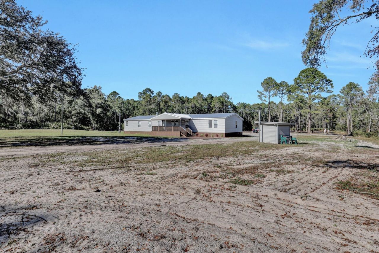 141 Woods Road , San Mateo, FL 32187 Photo