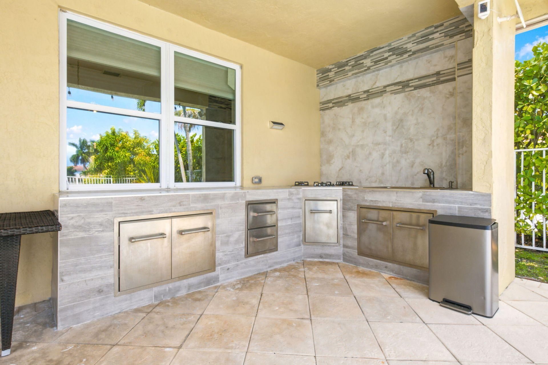 3766 W Gardenia Avenue, Weston, FL 33332 Photo