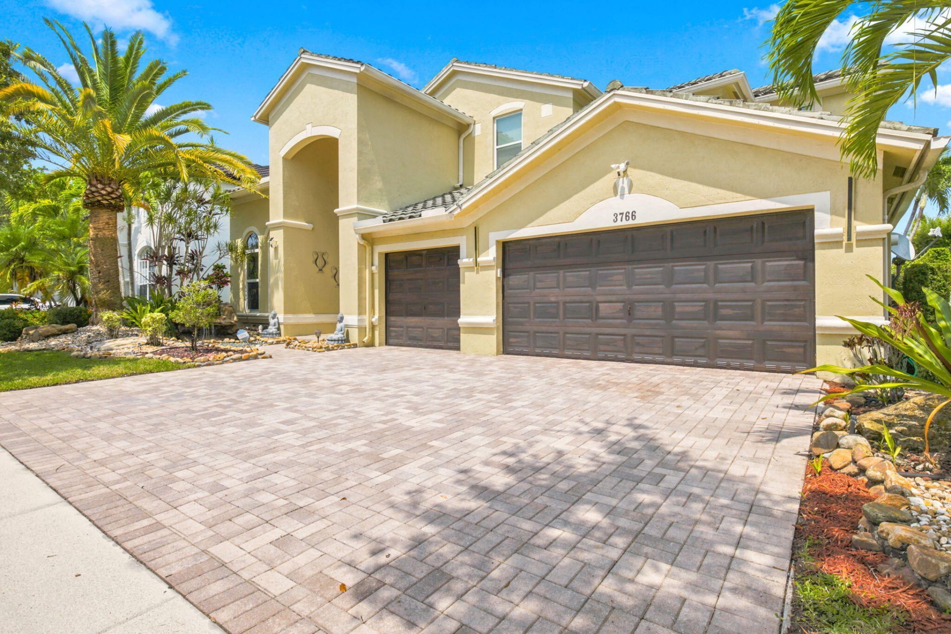 3766 W Gardenia Avenue, Weston, FL 33332 Photo