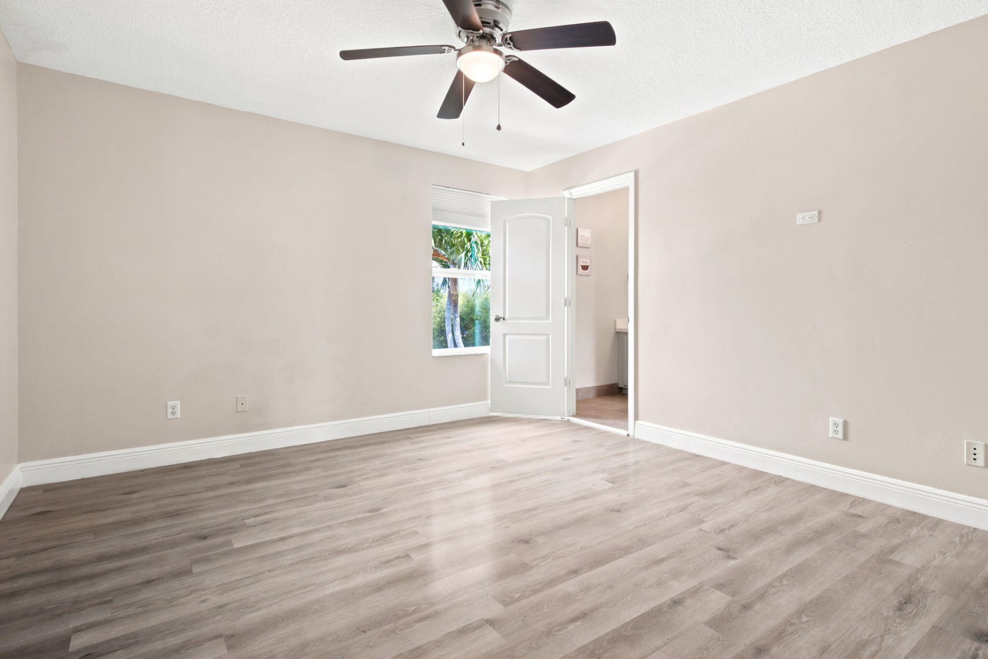 3766 W Gardenia Avenue, Weston, FL 33332 Photo