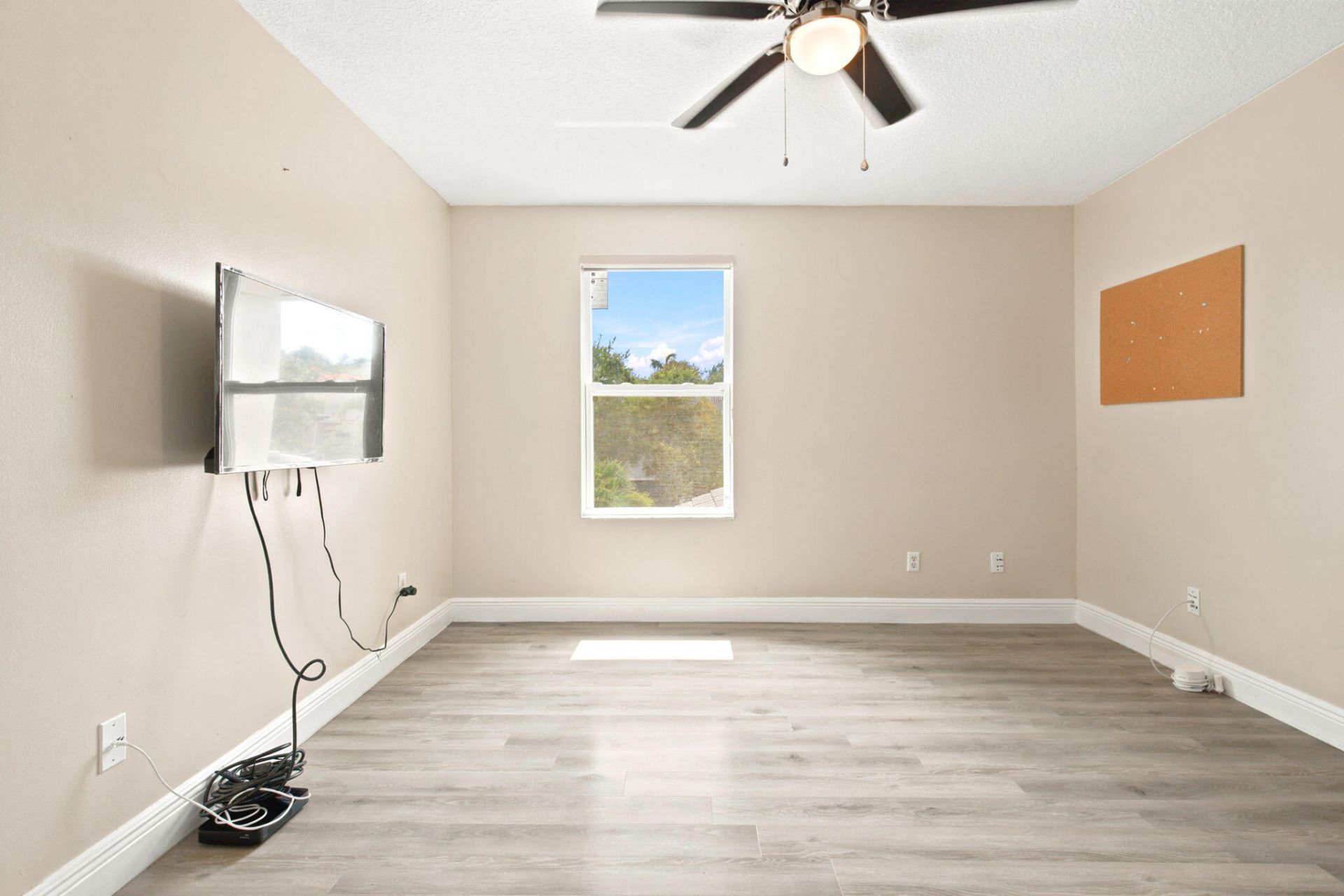 3766 W Gardenia Avenue, Weston, FL 33332 Photo