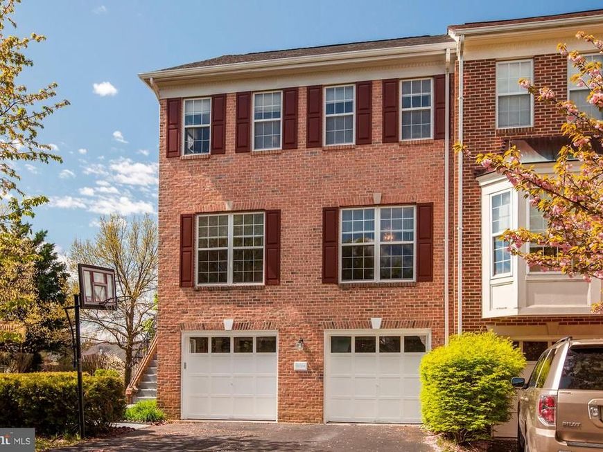 13724 Valley Oak Circle, Rockville, MD 20850 Main Photo