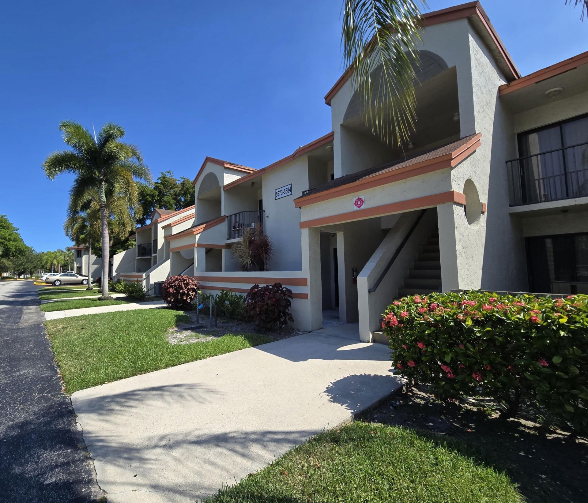 5577 Courtyard Drive, Margate, FL 33063 Photo