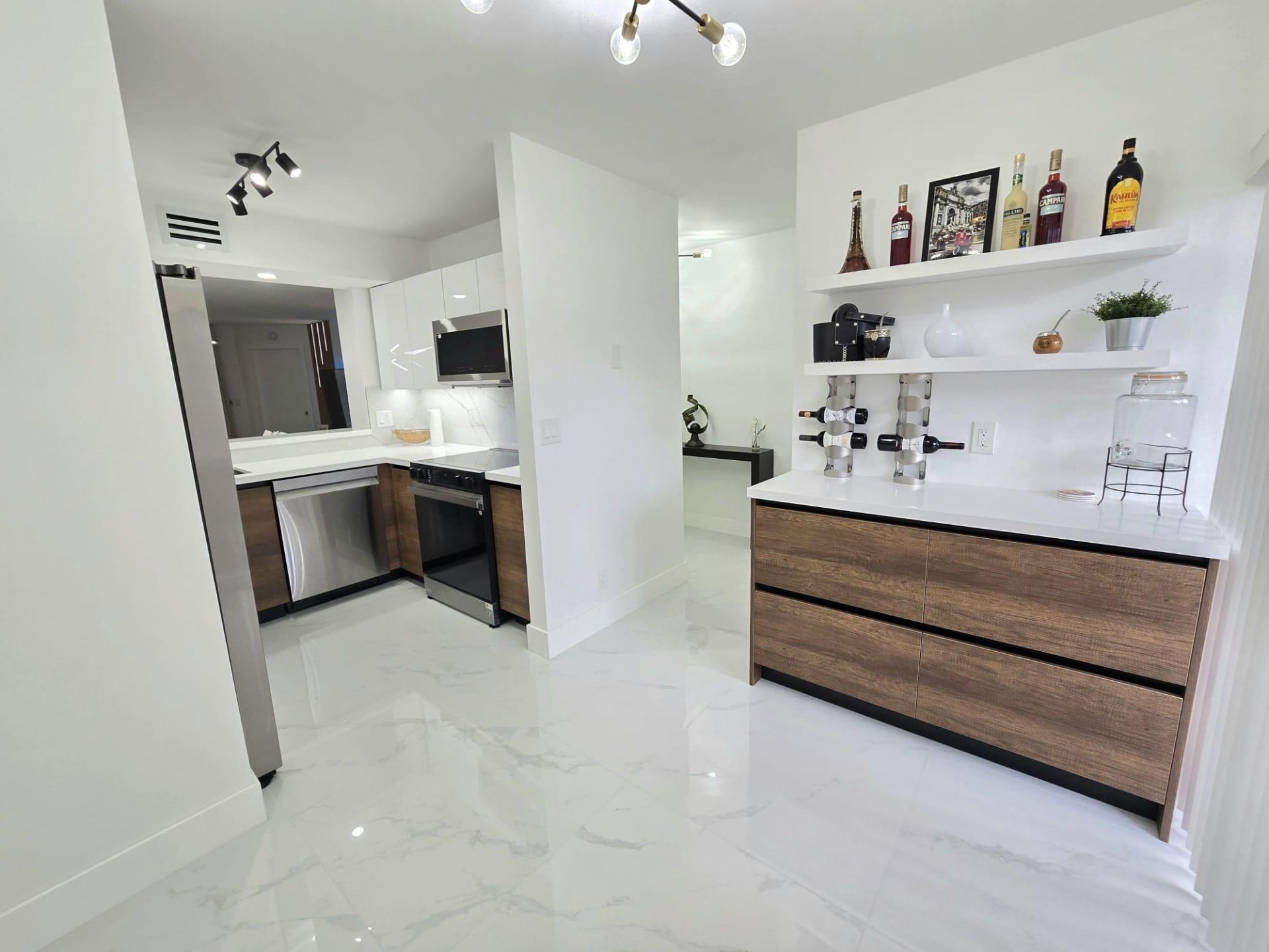 5577 Courtyard Drive, Margate, FL 33063 Photo