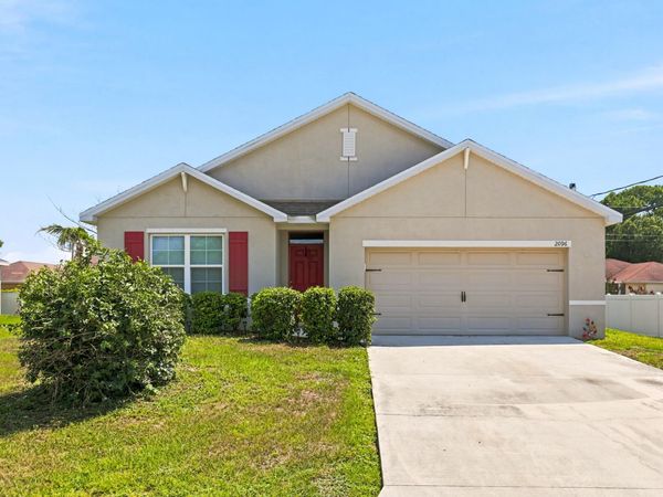 2096 SW Leafy Road, Port Saint Lucie, FL 34953
