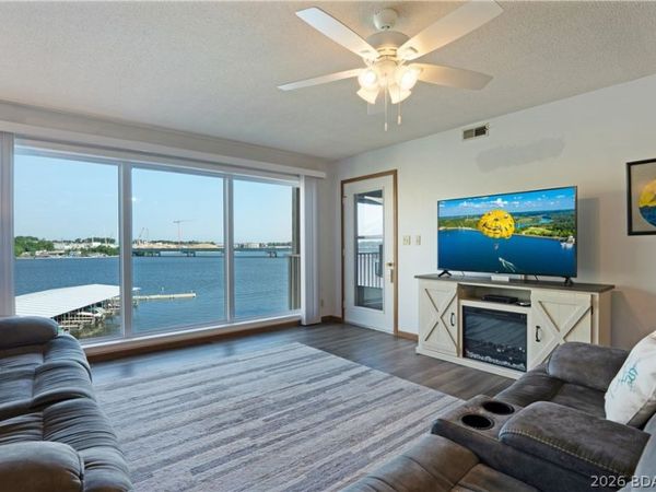 875 Parkside Pl, Unit B201, Osage Beach, MO 65065