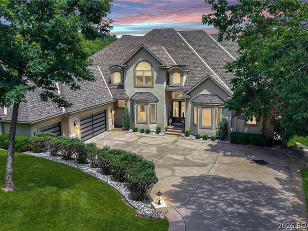 733 Muirfield Drive, Porto Cima, MO 65079