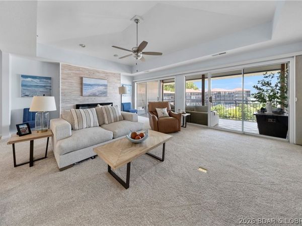 372 W Palisades Drive, Unit 4A, Lake Ozark, MO 65049
