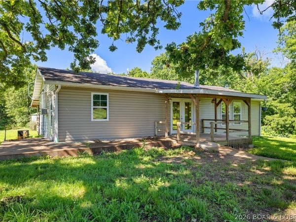 702 Doc Ridgeway Drive , Macks Creek, MO 65786