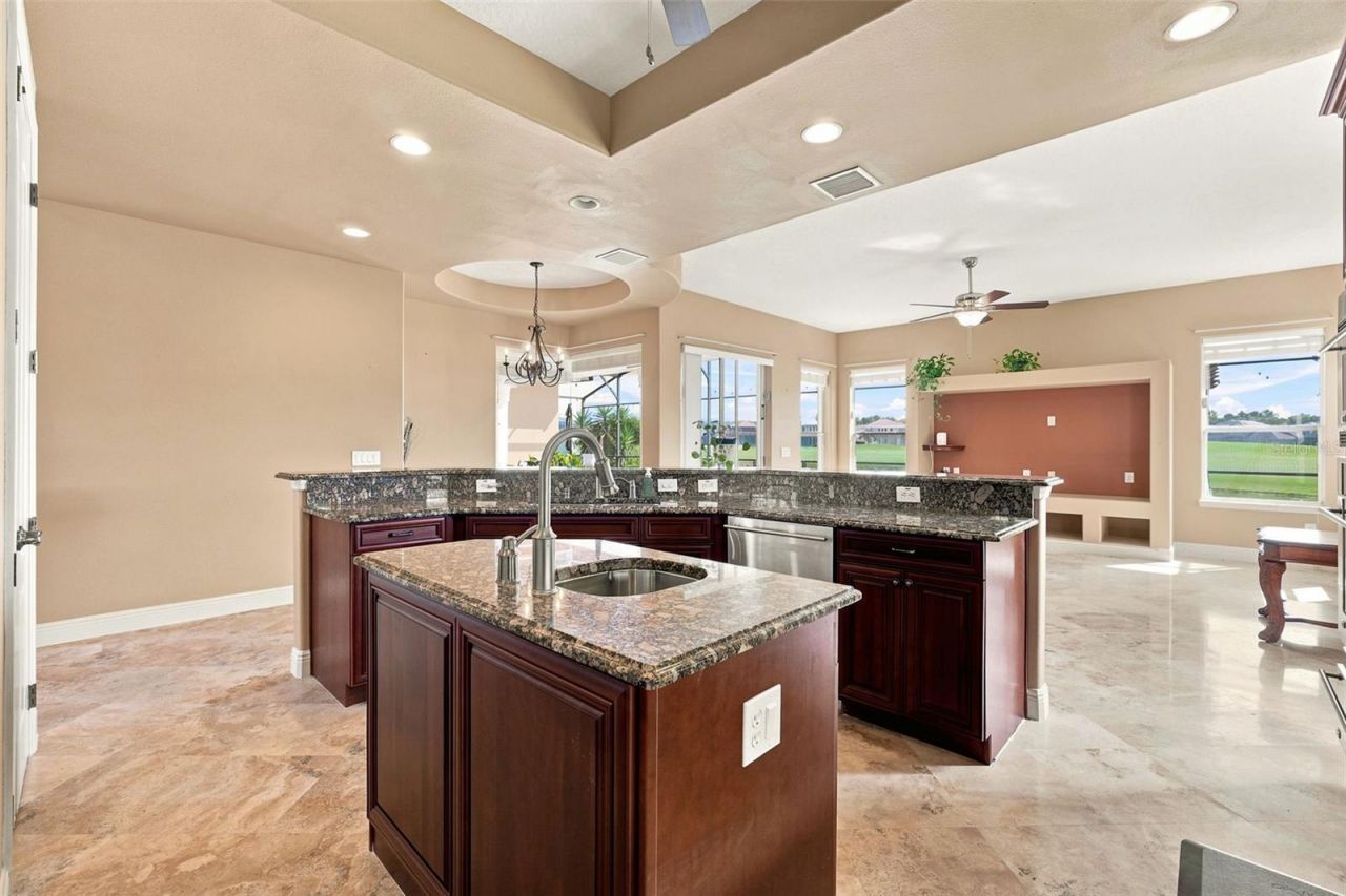 2604 Heritage Green Avenue, Davenport, FL 33837 Photo