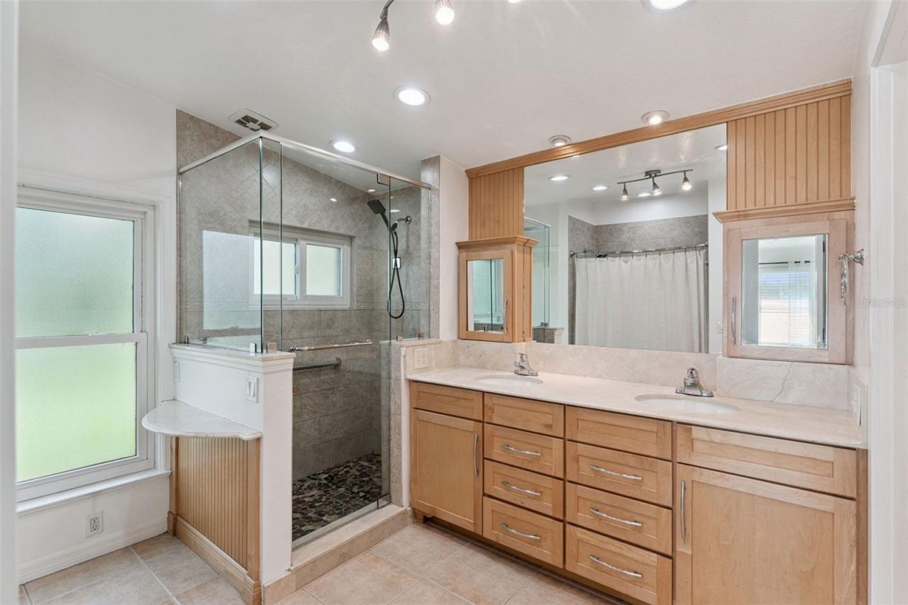 5583 Jessamine Lane, Orlando, FL 32839 Photo