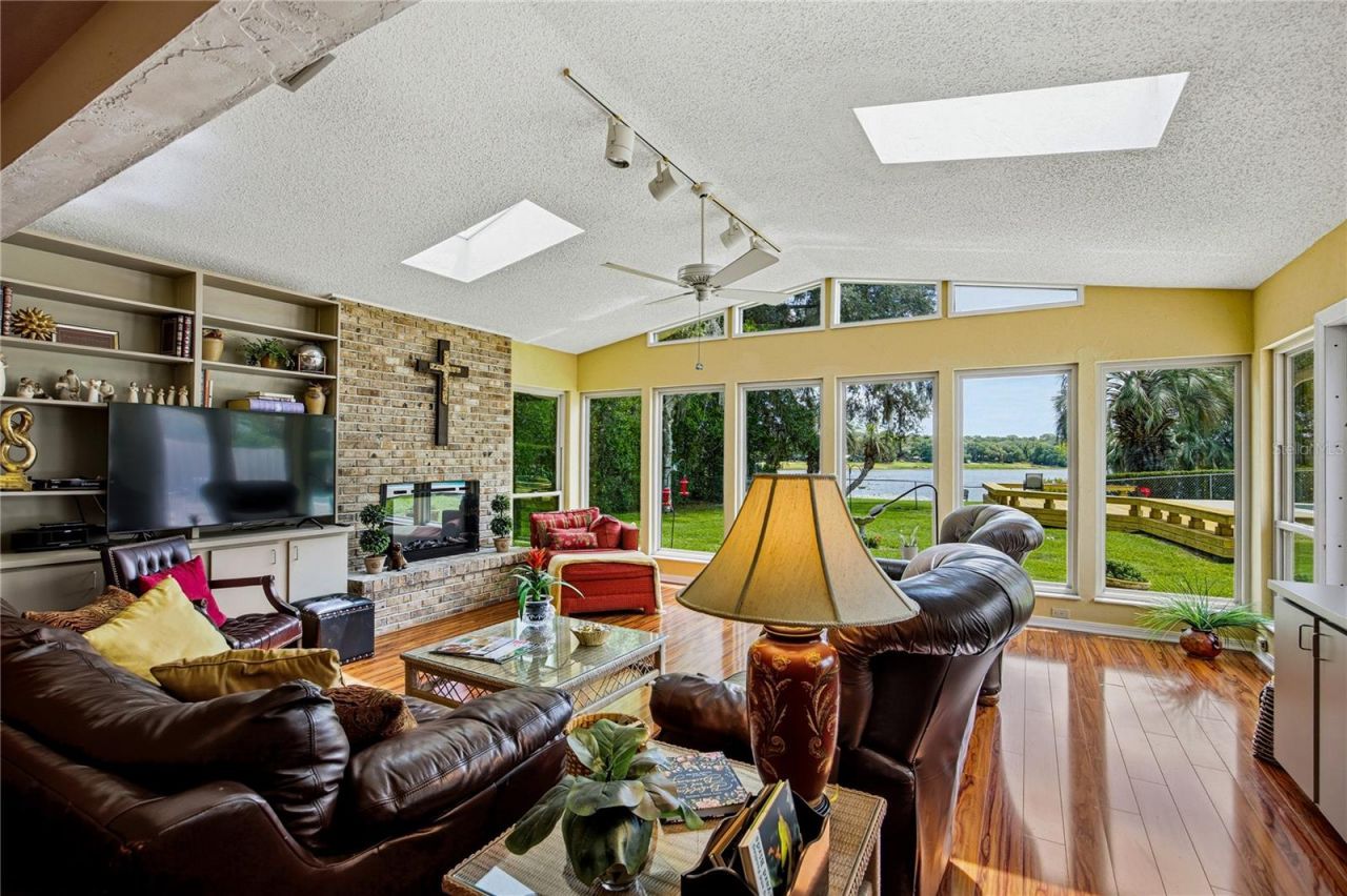 3933 SE State Road 21, Keystone Heights, FL 32656 Photo