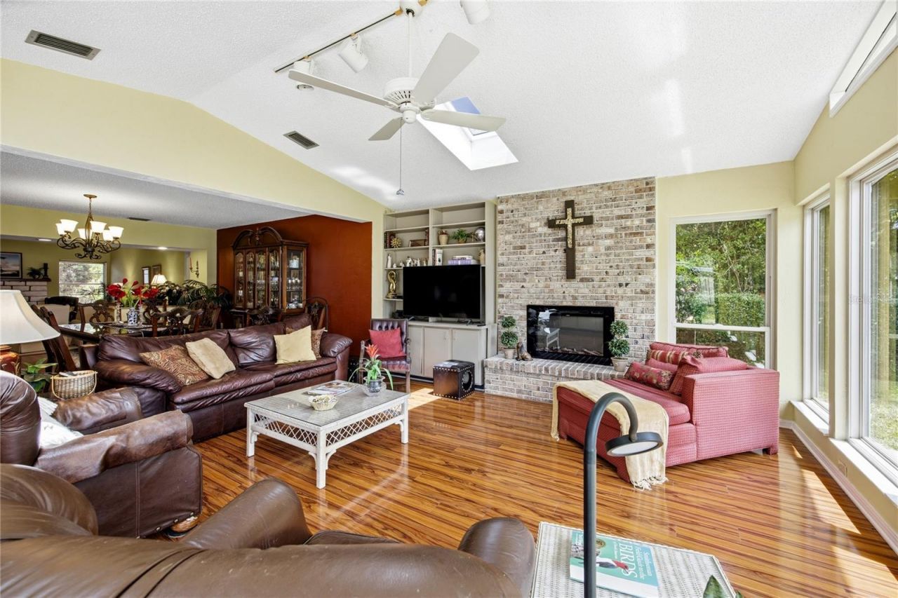 3933 SE State Road 21, Keystone Heights, FL 32656 Photo