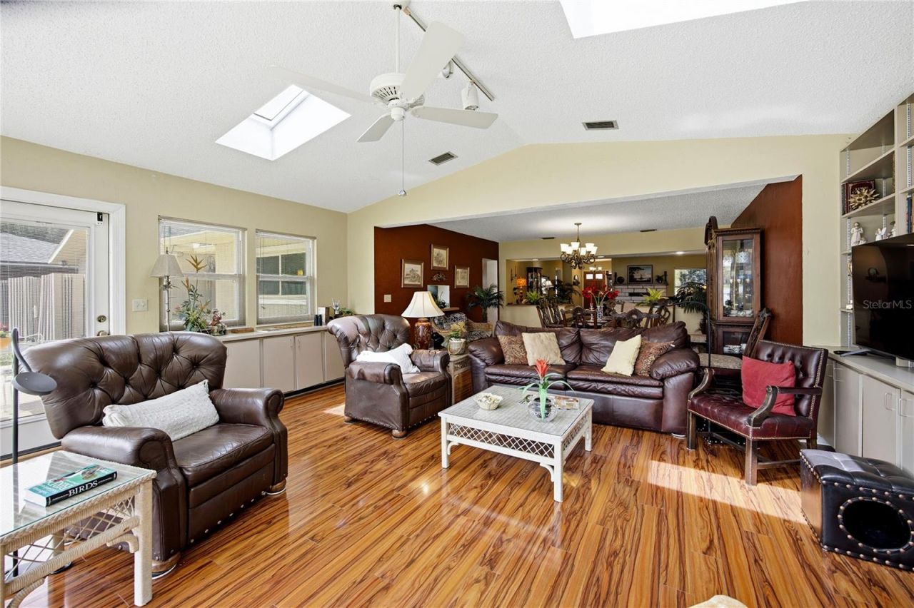 3933 SE State Road 21, Keystone Heights, FL 32656 Photo