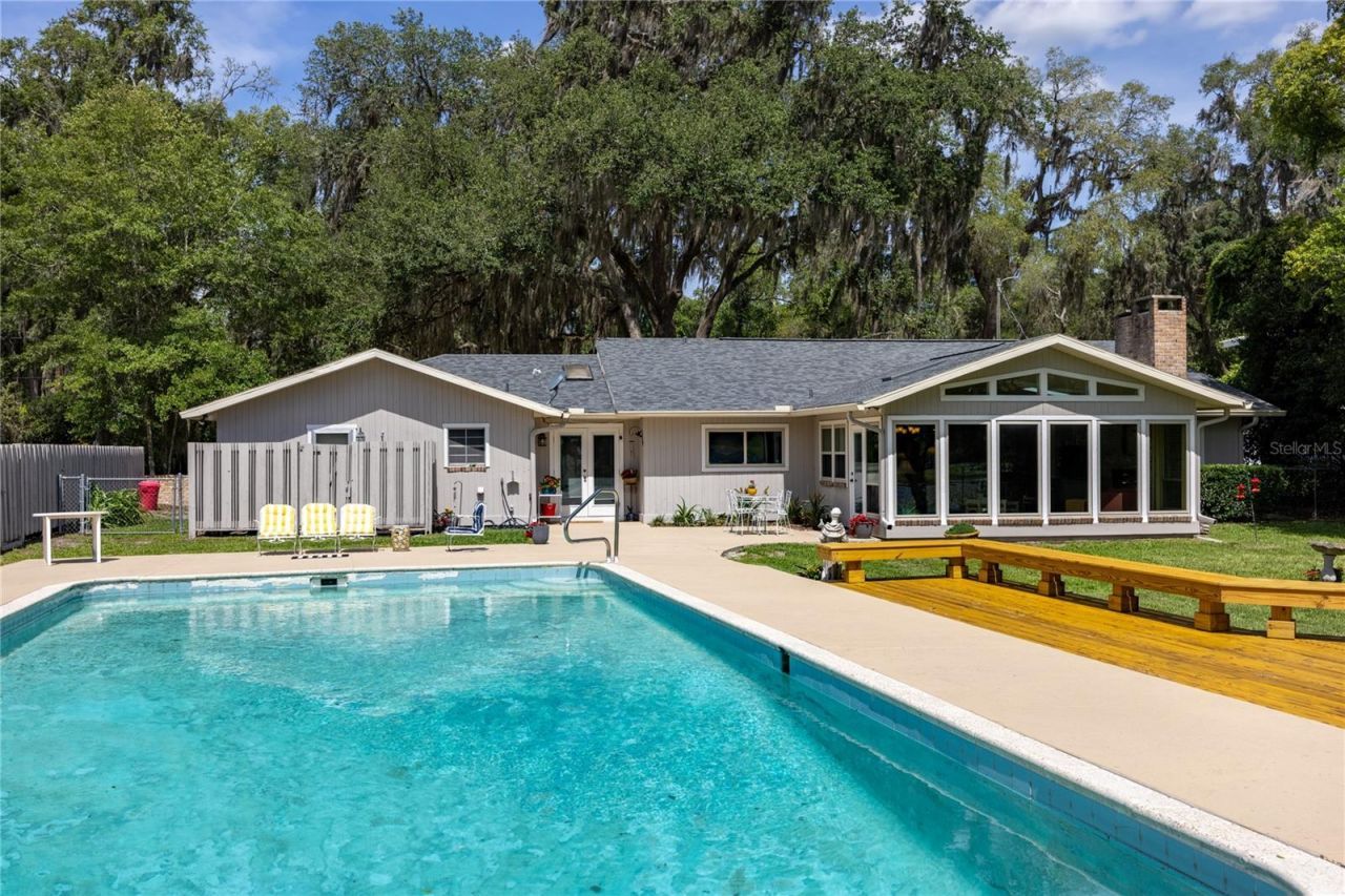 3933 SE State Road 21, Keystone Heights, FL 32656 Photo