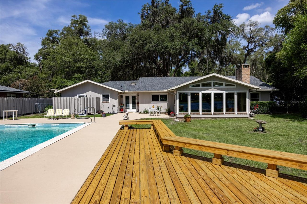 3933 SE State Road 21, Keystone Heights, FL 32656 Photo